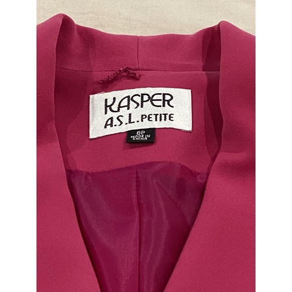 Kasper Women's Petite Pink Long Sleeve Button Front Skirt Suit Size 6P - Picture 5 of 13